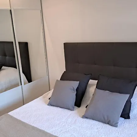 A Cosy And Comfortable Nest Apartment *